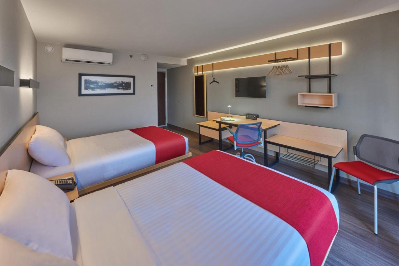 City Express By Marriott Merida Exterior photo