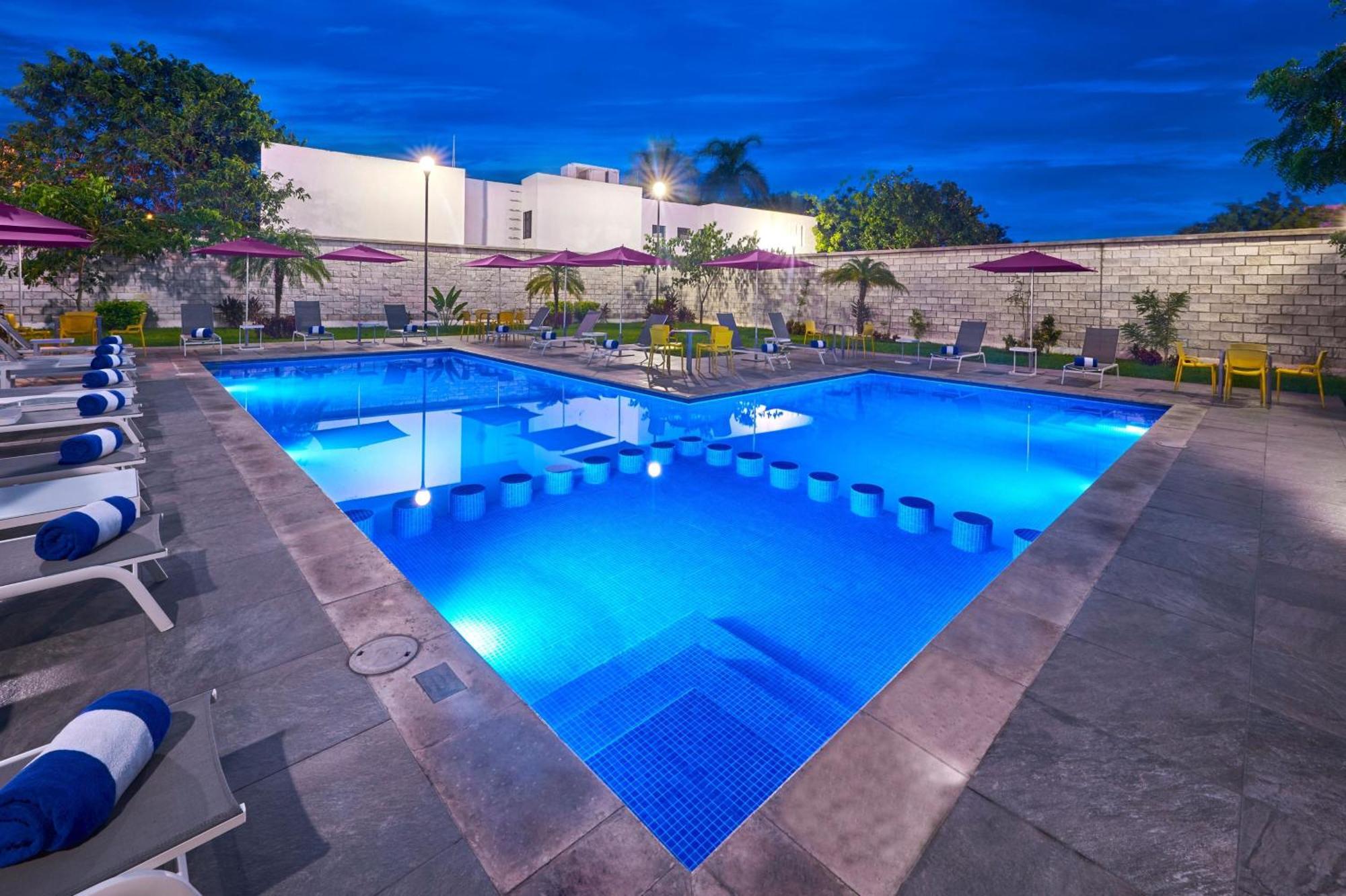 City Express By Marriott Merida Exterior photo