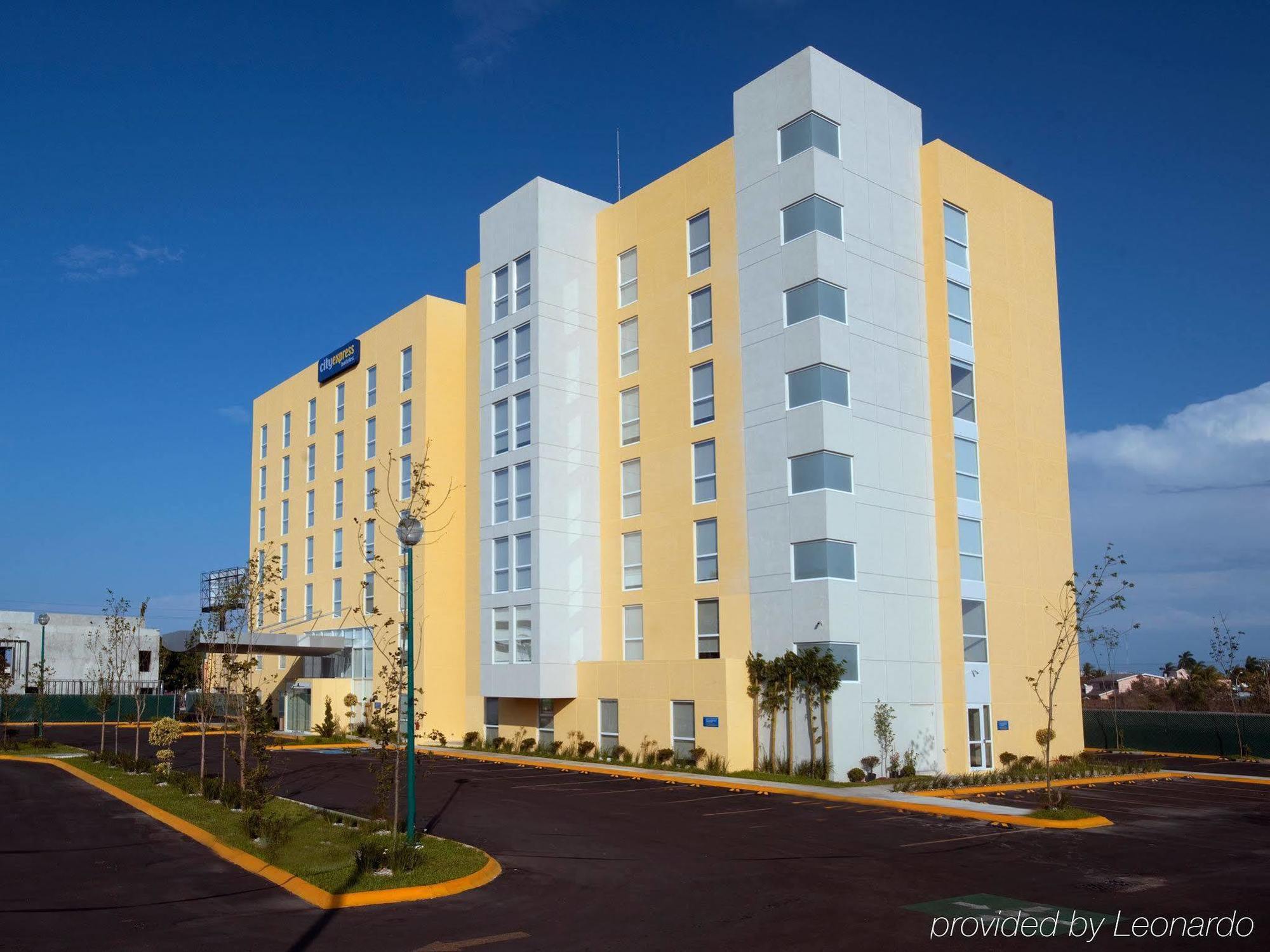 City Express By Marriott Merida Exterior photo